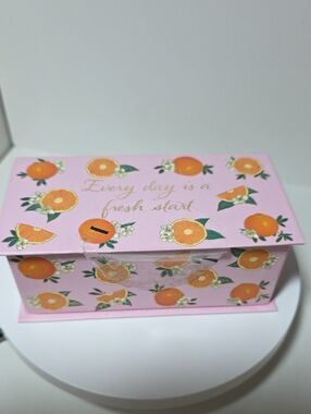 Body Soap - Pink Citrus Scented Soap Music Box